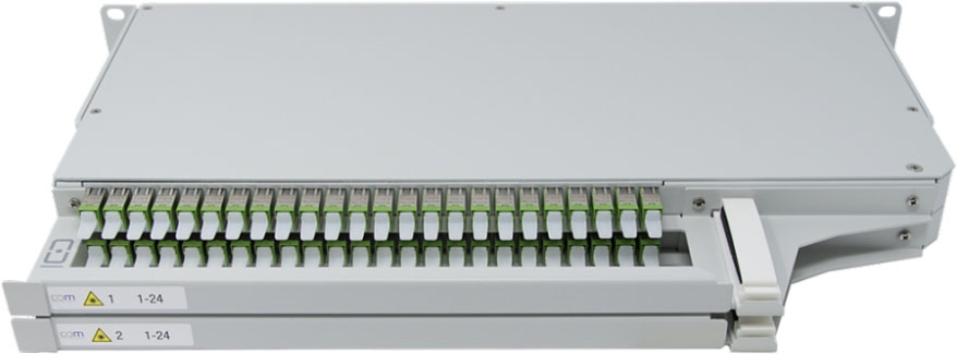 Connect Com Patchpanel 1HE re Fanout 48x E2000/APC Kuppl. 951924