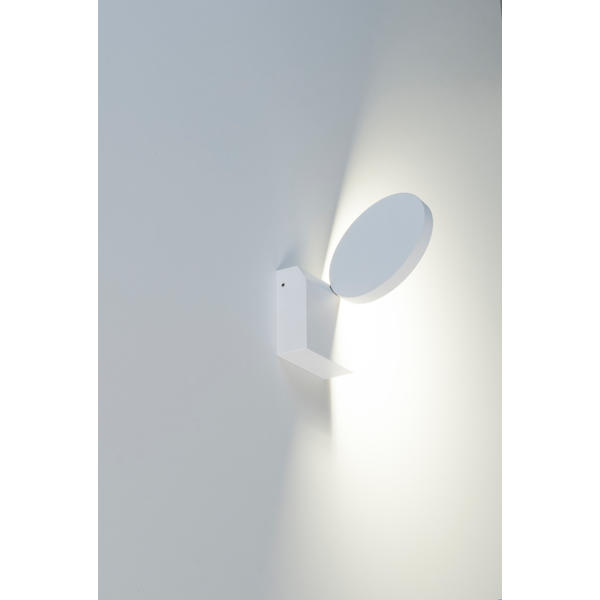 Brumberg LED wall mounted spotlight, white 10052173